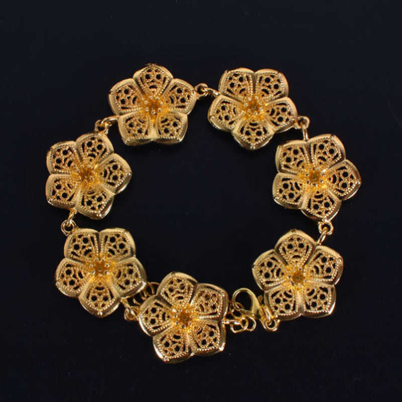 Exaggerated Flowers Gold Alloy Bracelet For Women With Electroplated Finish, Stylish Bangle Accessory