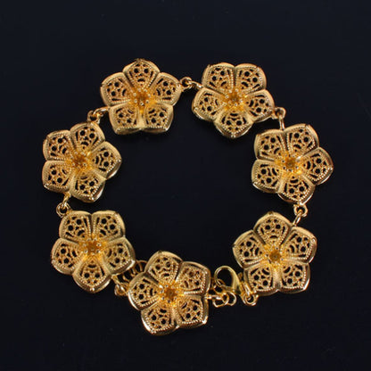 Exaggerated Flowers Gold Alloy Bracelet For Women With Electroplated Finish, Stylish Bangle Accessory