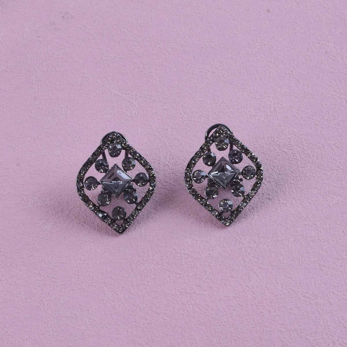Sweet Rhombus Stud Earrings For Unisex Featuring Dyed Black Zinc Alloy With Crystal Inlay