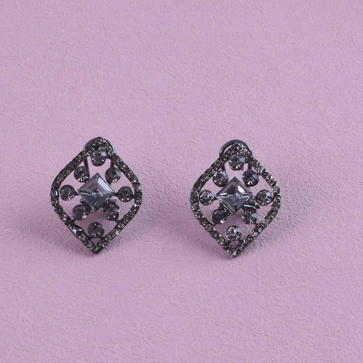 Sweet Rhombus Stud Earrings For Unisex Featuring Dyed Black Zinc Alloy With Crystal Inlay