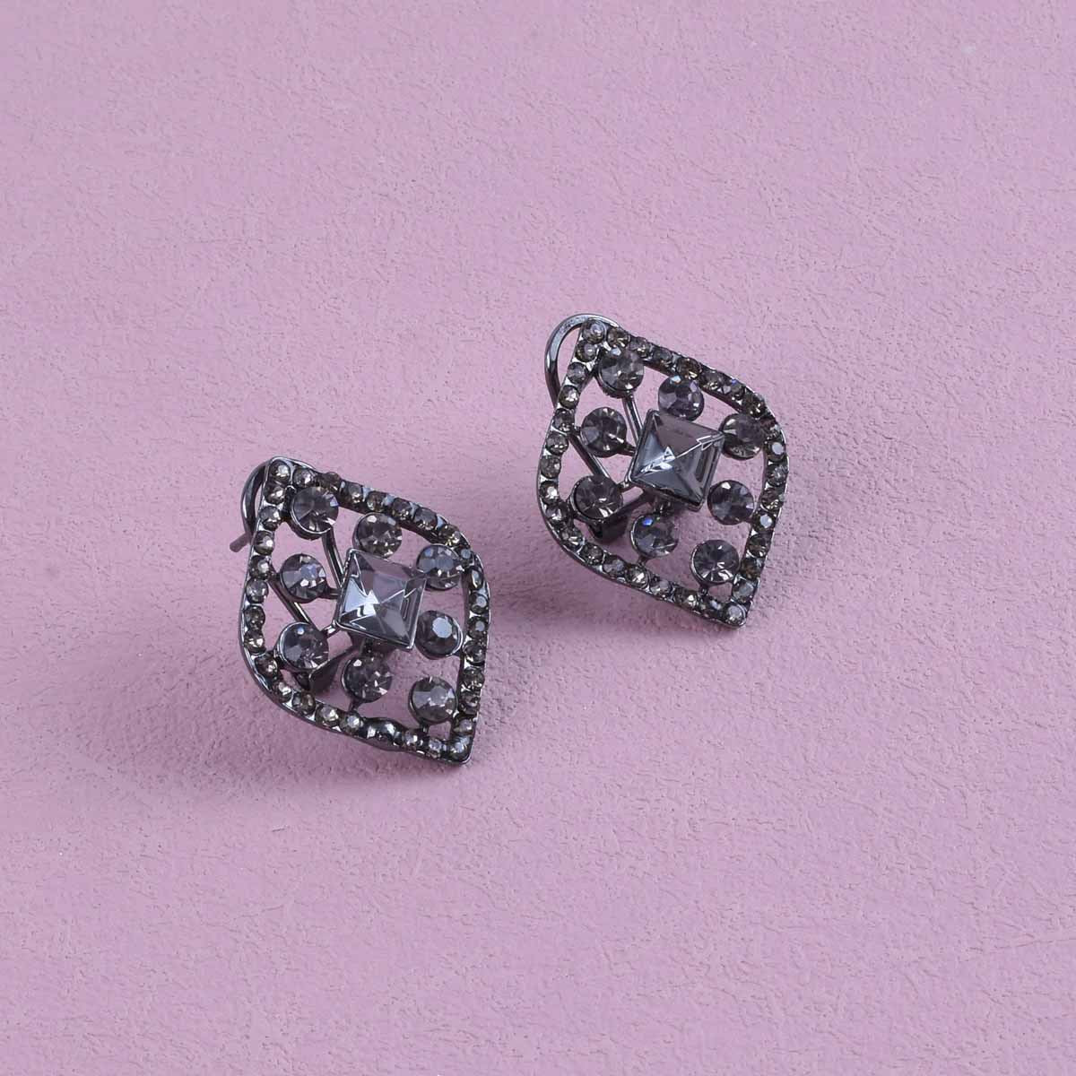 Sweet Rhombus Stud Earrings For Unisex Featuring Dyed Black Zinc Alloy With Crystal Inlay