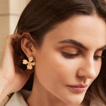 Unisex Flowers Earrings Made Of Zinc Alloy With Crystal Inlay, Featuring Electroplated Finish And 304 Stainless Steel Ear Pins