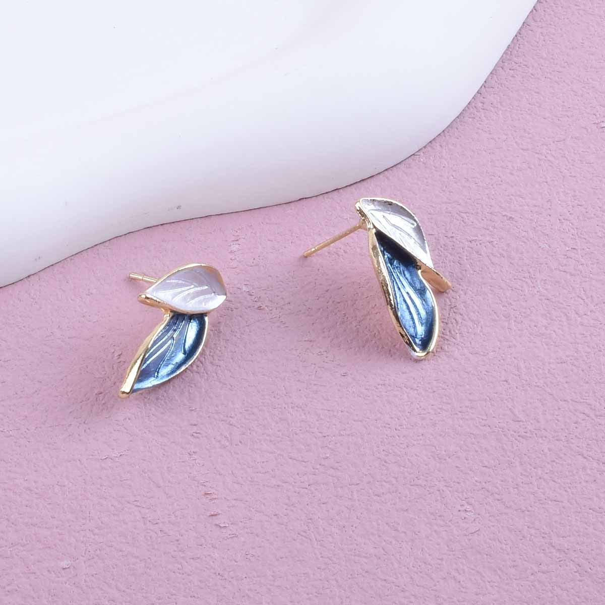 Simple Style Leaves Earrings For Unisex, Made Of Zinc Alloy With Electroplated Finish And 304 Stainless Steel Ear Pins