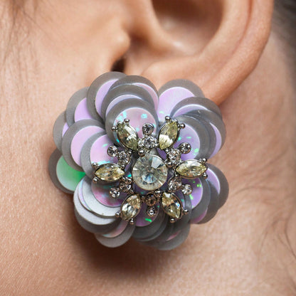 Silver Zinc Alloy Flowers Stud Earrings For Unisex Featuring Sweet Style