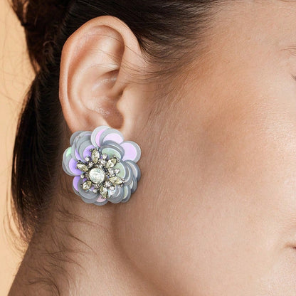 Silver Zinc Alloy Flowers Stud Earrings For Unisex Featuring Sweet Style
