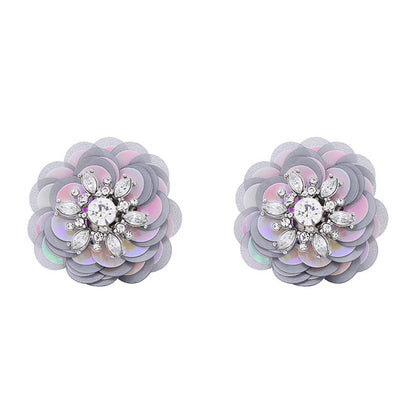 Silver Zinc Alloy Flowers Stud Earrings For Unisex Featuring Sweet Style