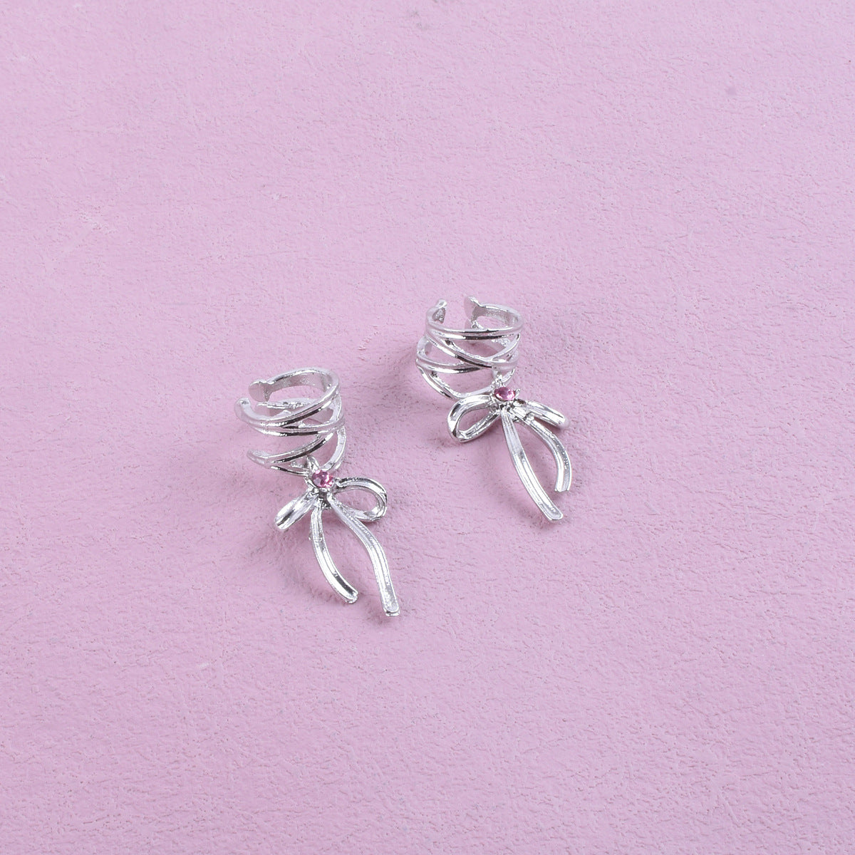 Silver Bow Tie Clip Earrings For Unisex Featuring Electroplated Zinc Alloy With Sweet Style