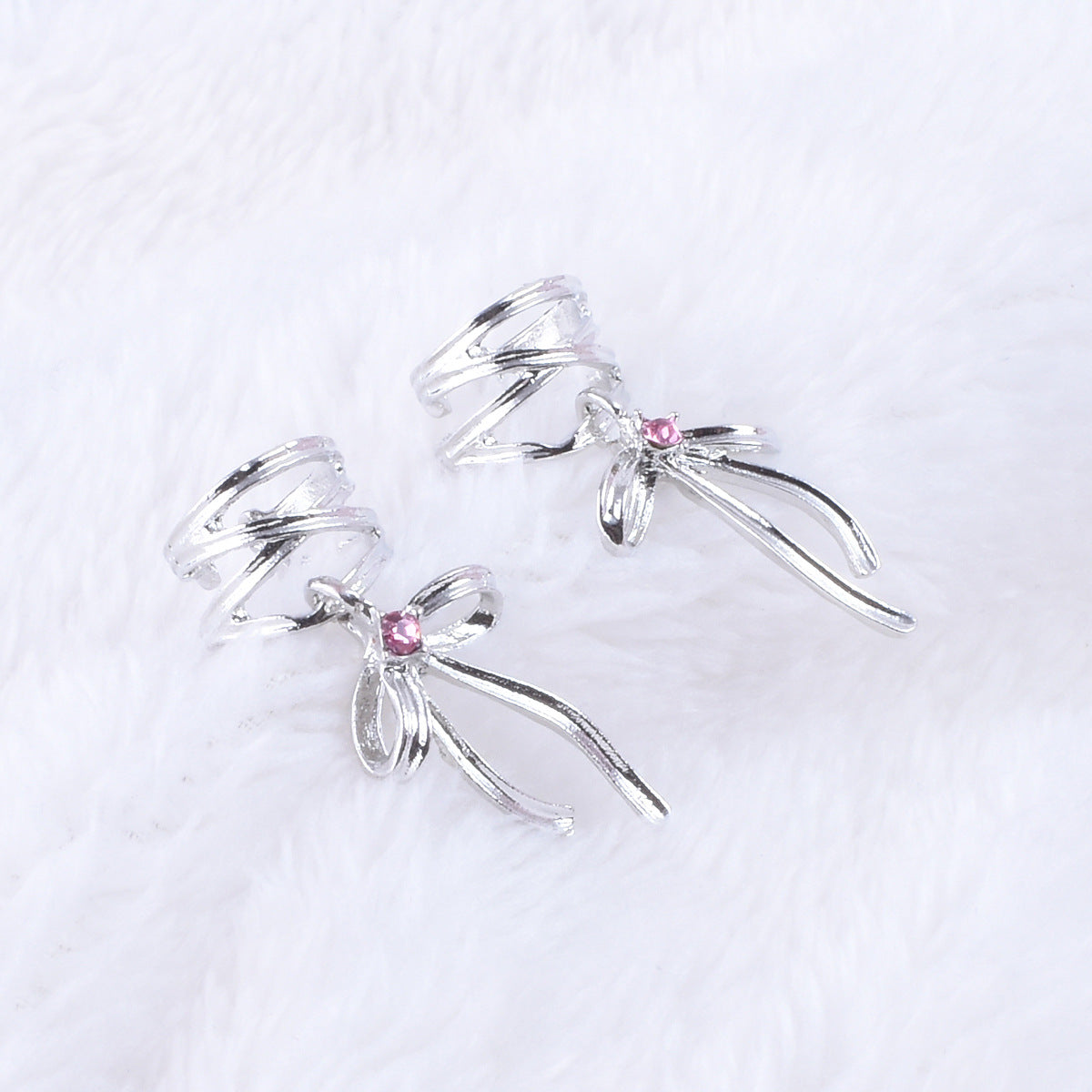 Silver Bow Tie Clip Earrings For Unisex Featuring Electroplated Zinc Alloy With Sweet Style