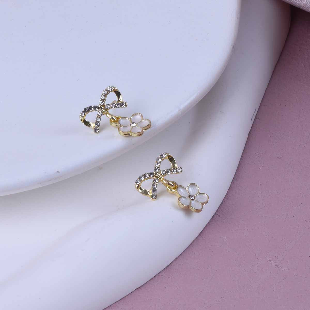 Sweet Gold Tassel Bow Tie Earrings In Alloy, Unisex Style