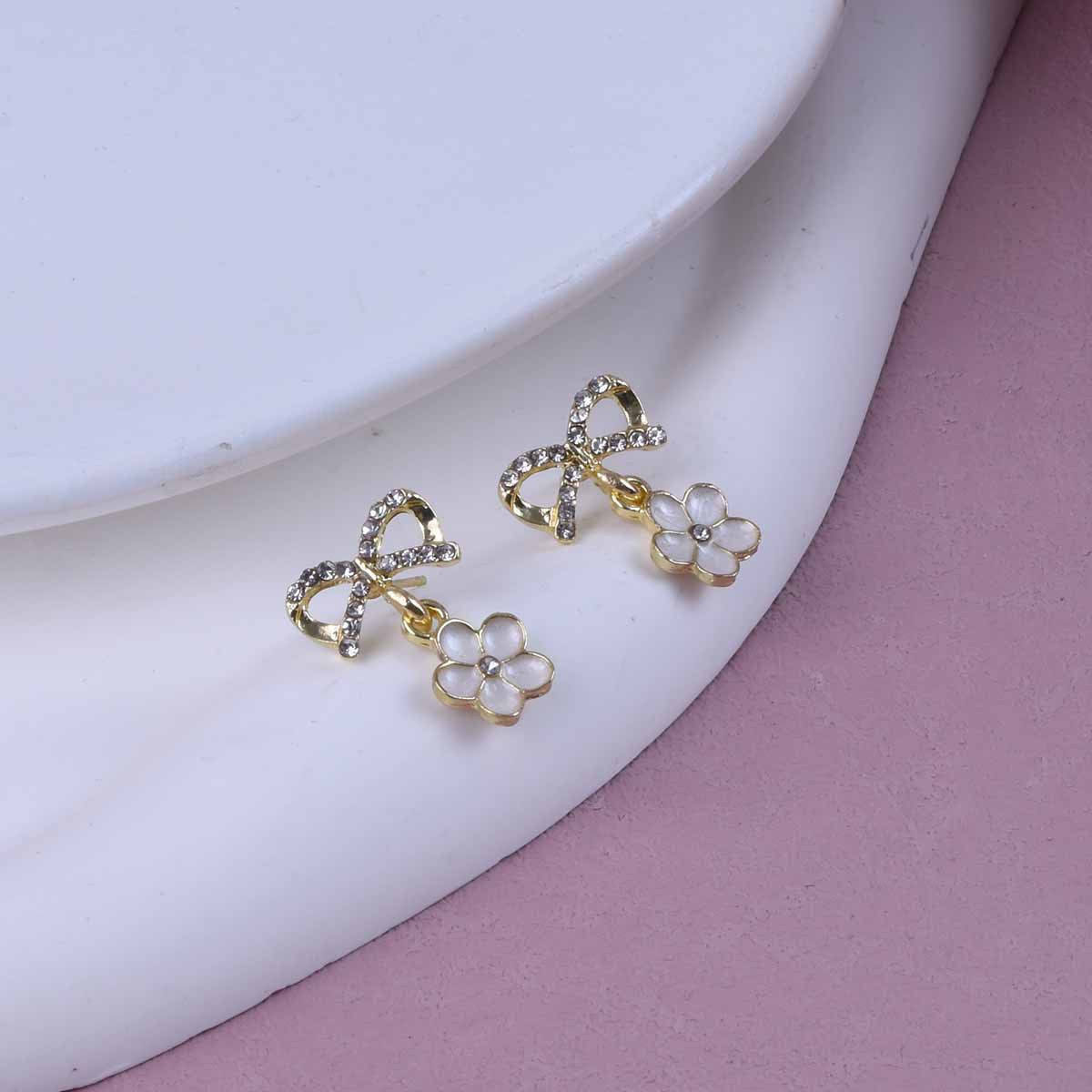 Sweet Gold Tassel Bow Tie Earrings In Alloy, Unisex Style