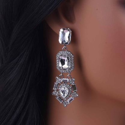 Sweet Water Droplets Tassel Stud Earrings For Unisex In Silver With Rhinestones, Made Of Zinc Alloy