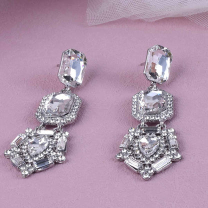Sweet Water Droplets Tassel Stud Earrings For Unisex In Silver With Rhinestones, Made Of Zinc Alloy