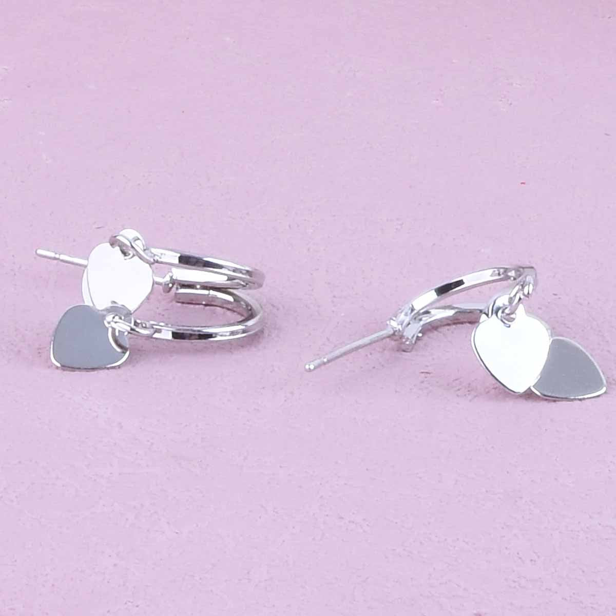 Heart Shape Stud Earrings For Unisex Featuring Electroplated Zinc Alloy In Silver With Sweet Style