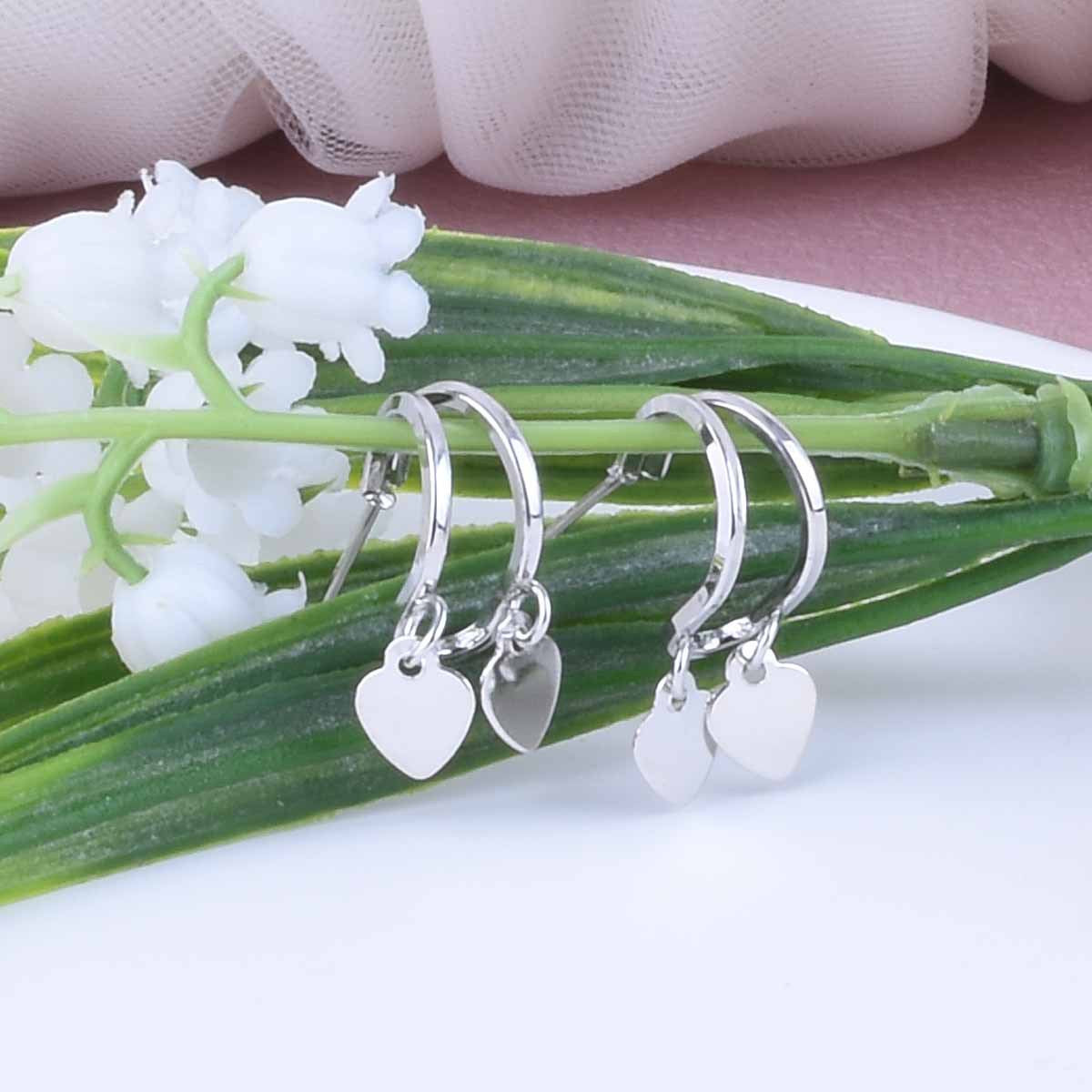 Heart Shape Stud Earrings For Unisex Featuring Electroplated Zinc Alloy In Silver With Sweet Style