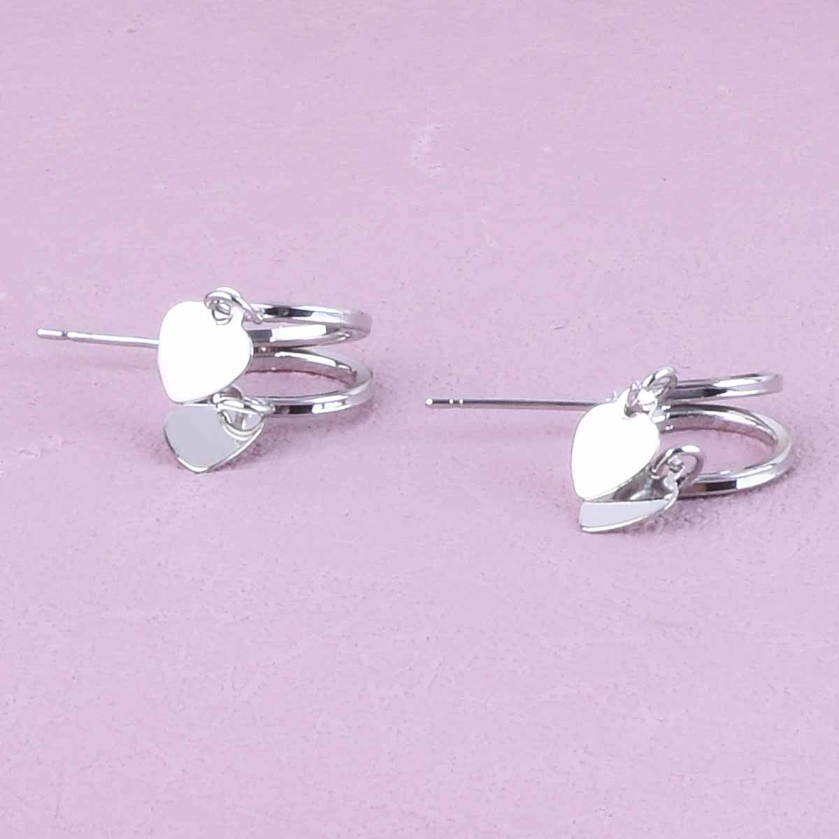 Heart Shape Stud Earrings For Unisex Featuring Electroplated Zinc Alloy In Silver With Sweet Style
