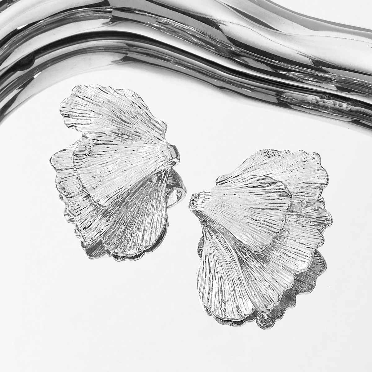 Exaggerated Silver Leaves Earrings For Women With Alloy Ear Pins
