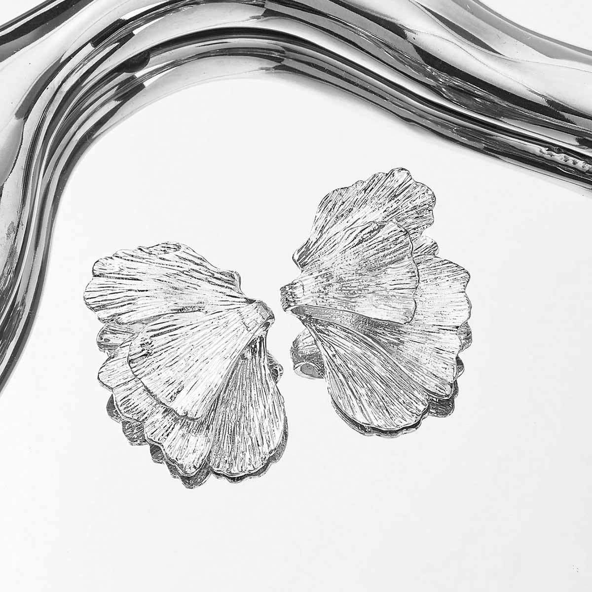 Exaggerated Silver Leaves Earrings For Women With Alloy Ear Pins