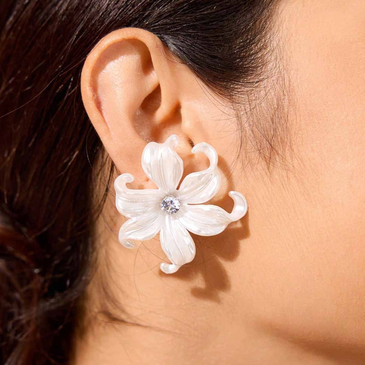 Exaggerated White Flower Earrings For Women, Electroplated Alloy Design