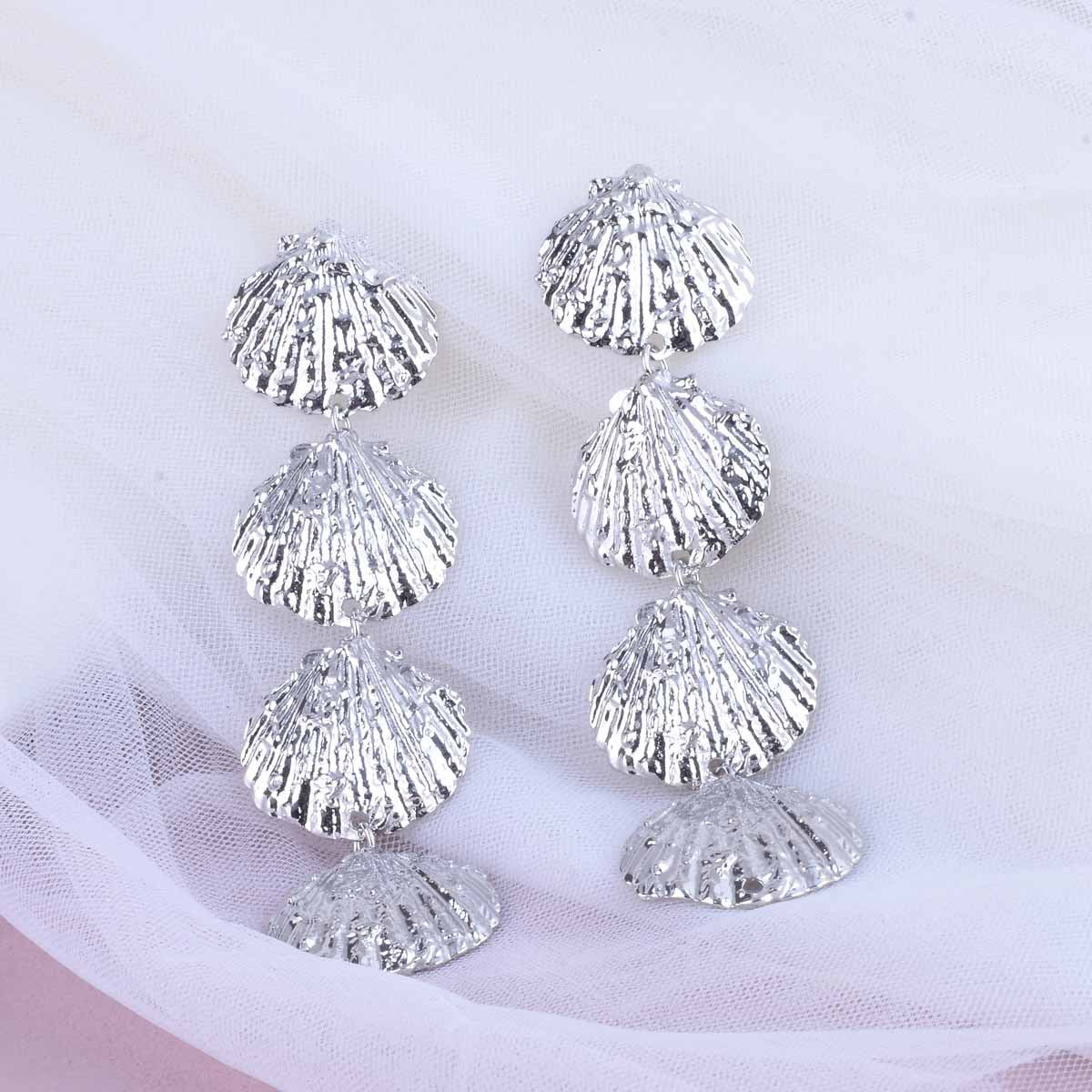 Simple Style Silver Tassel Sector Earrings For Women In Alloy Material