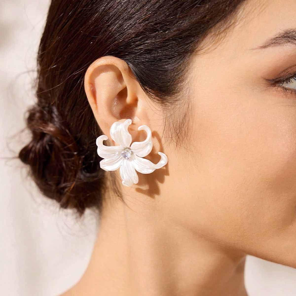 Exaggerated White Flower Earrings For Women, Electroplated Alloy Design