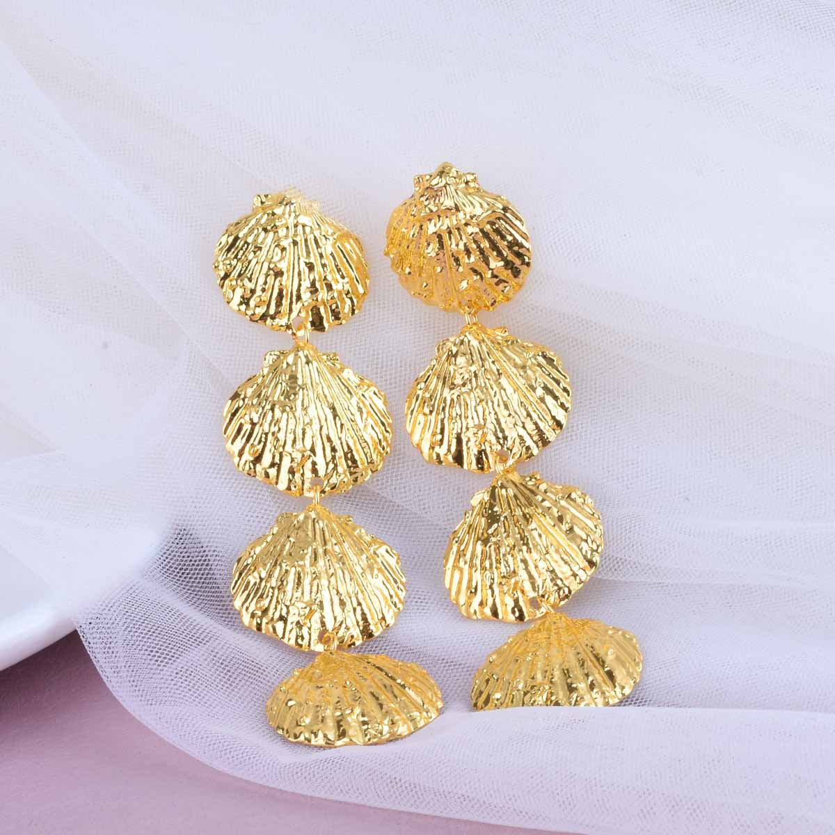 Simple Style Silver Tassel Sector Earrings For Women In Alloy Material