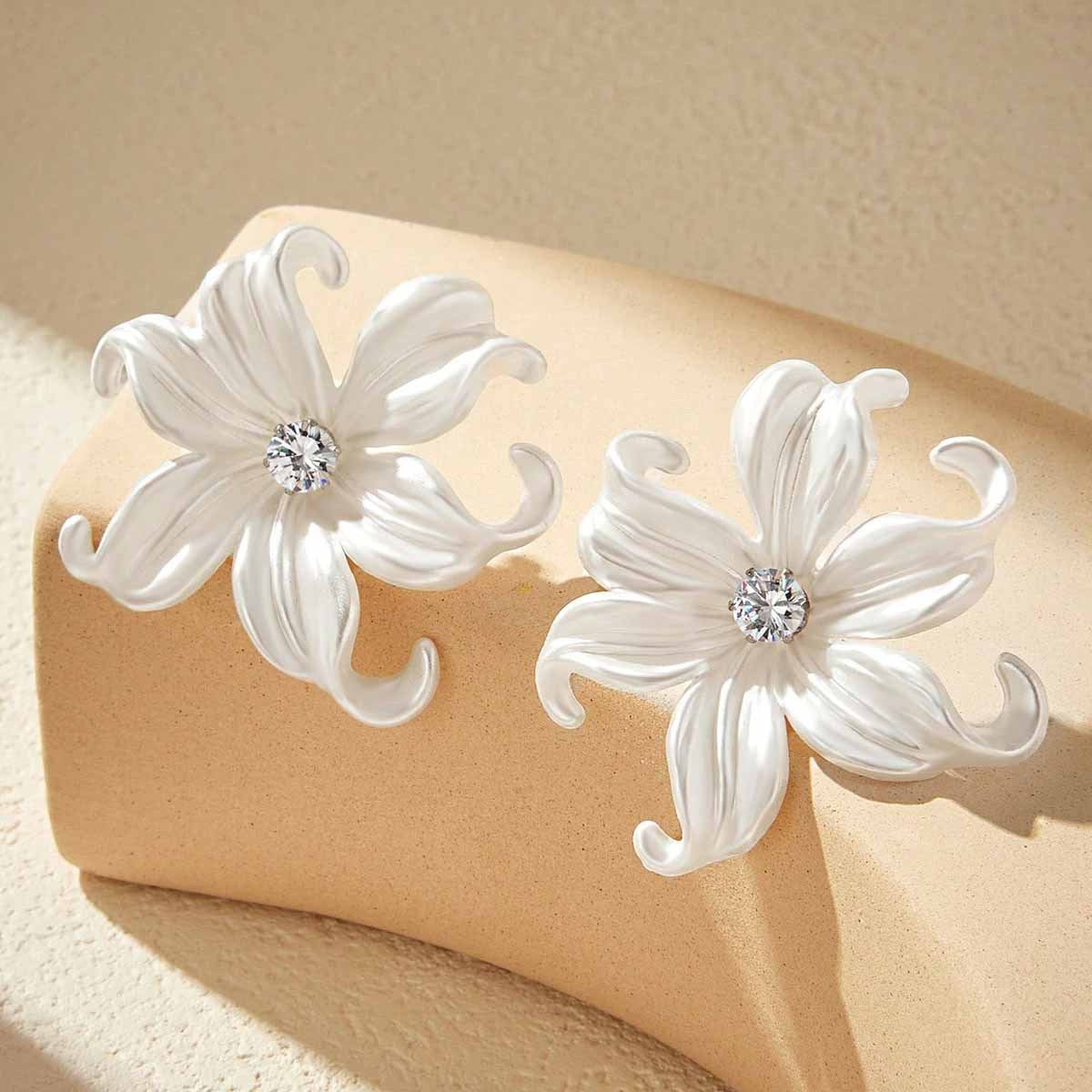 Exaggerated White Flower Earrings For Women, Electroplated Alloy Design