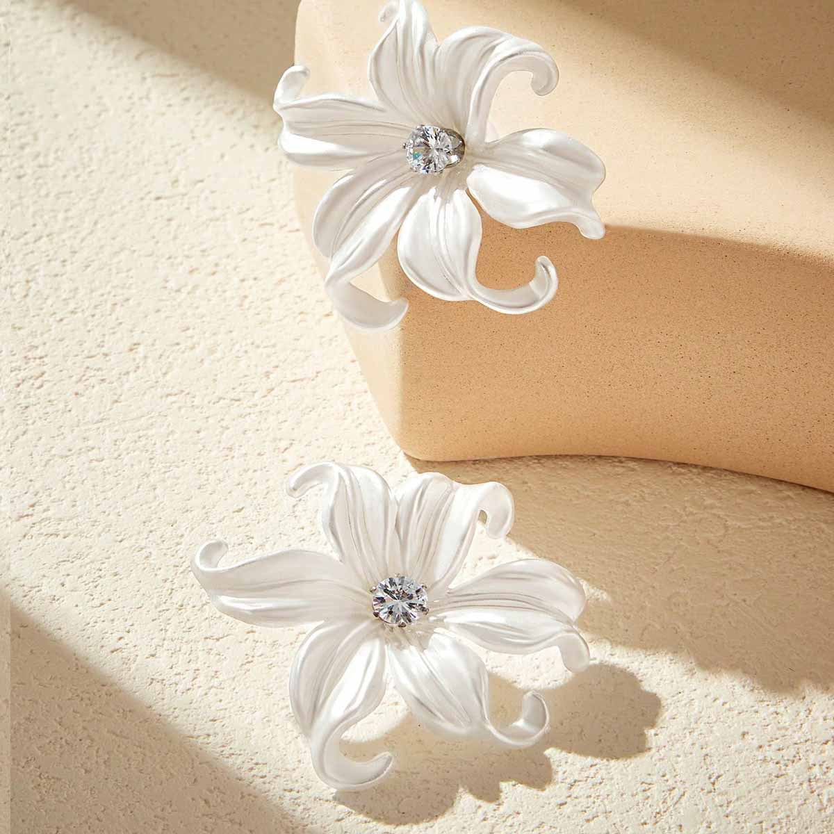 Exaggerated White Flower Earrings For Women, Electroplated Alloy Design