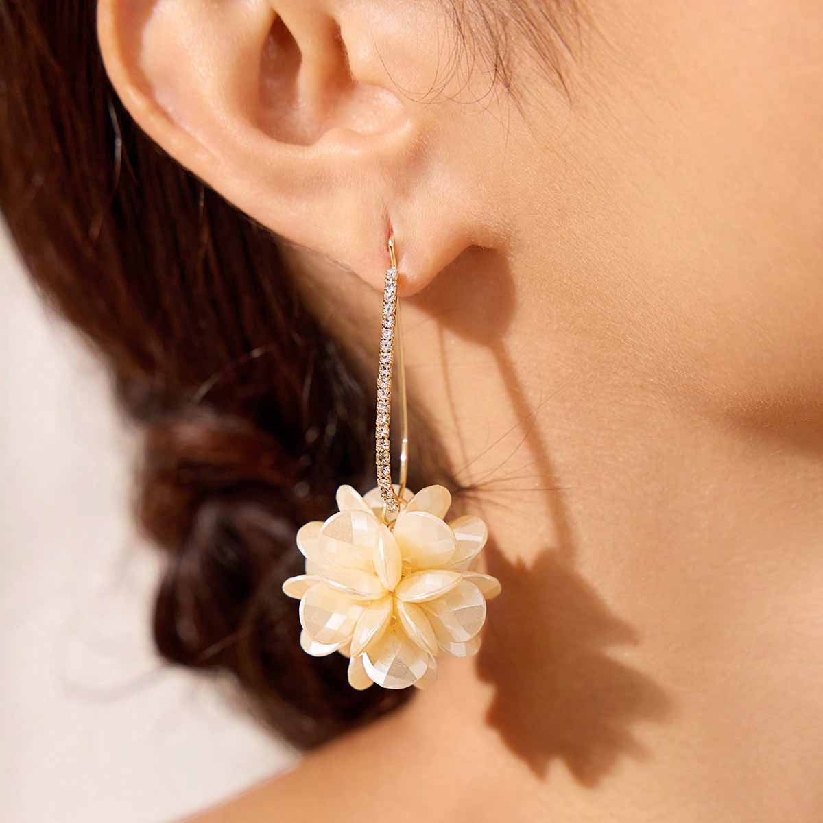 Simple Style Gold Flowers Ear Hook Earrings For Women With Electroplated Alloy And Rhinestones Inlay