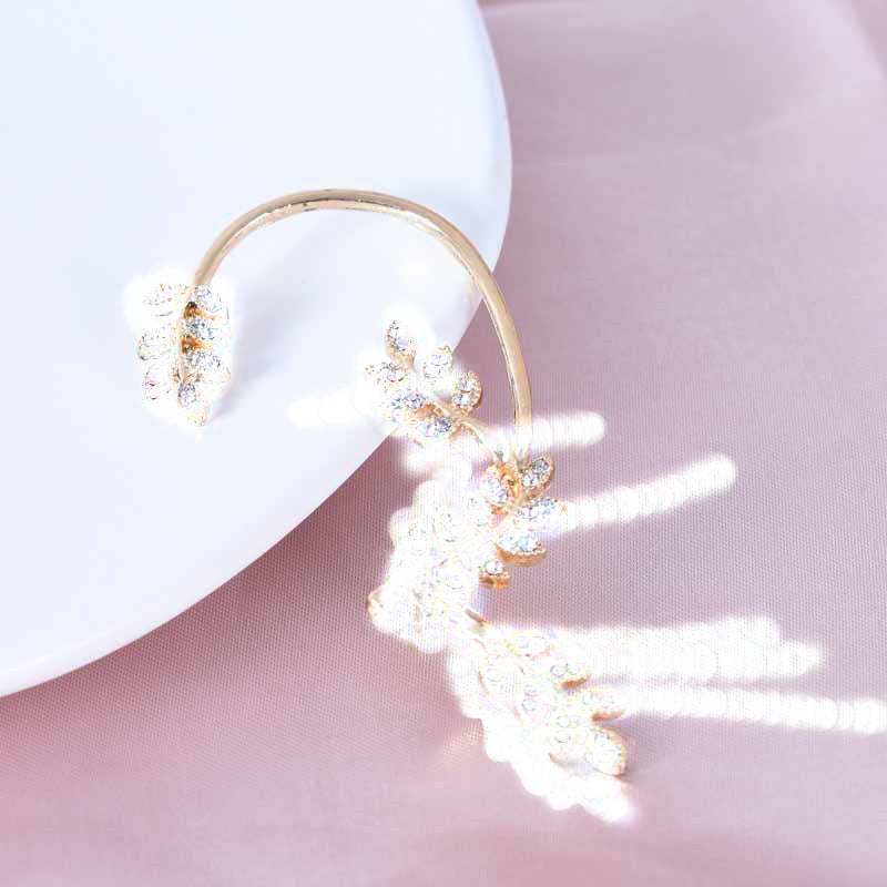 Sweet Gold Leaves Ear Cuff Earrings For Women Featuring Electroplated Alloy Design