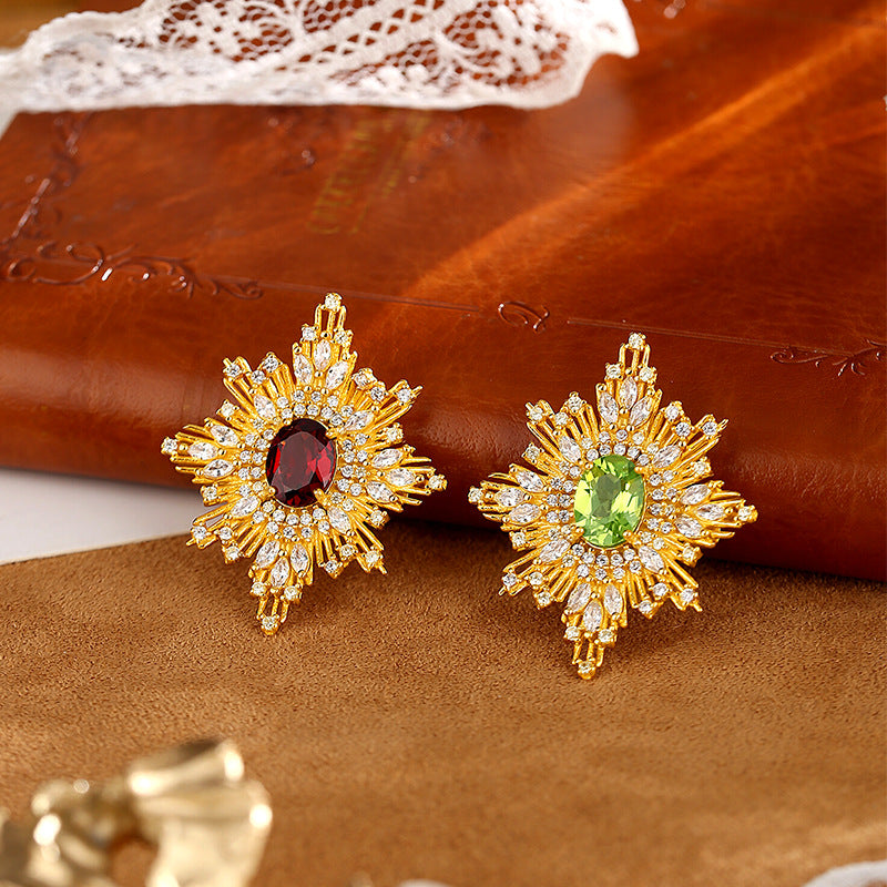 Baroque Style Star Pin For Women In 925 Sterling Silver With August Birthstone Peridot Inlay