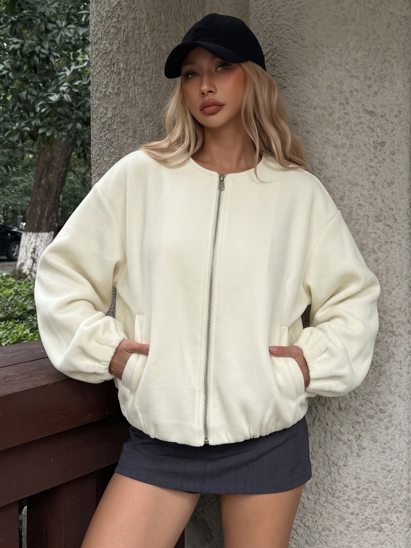 Casual Solid Color Polyester Coat With Zipper Placket, Stylish Casual Jacket For Everyday Wear