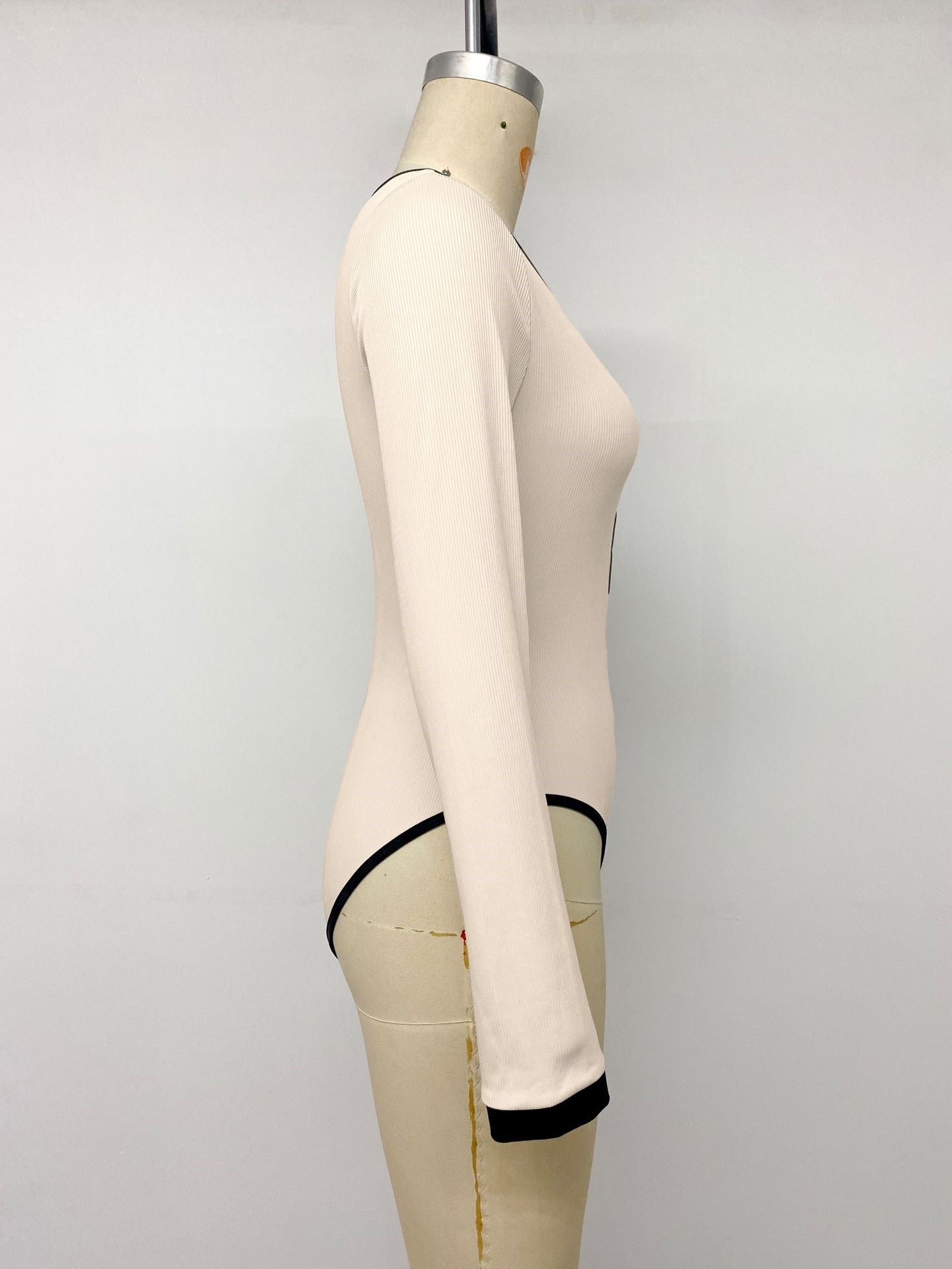 Casual Color Block Teddies With Shorts For Women, Featuring High Elasticity Polyester Fabric And Knitted Craft