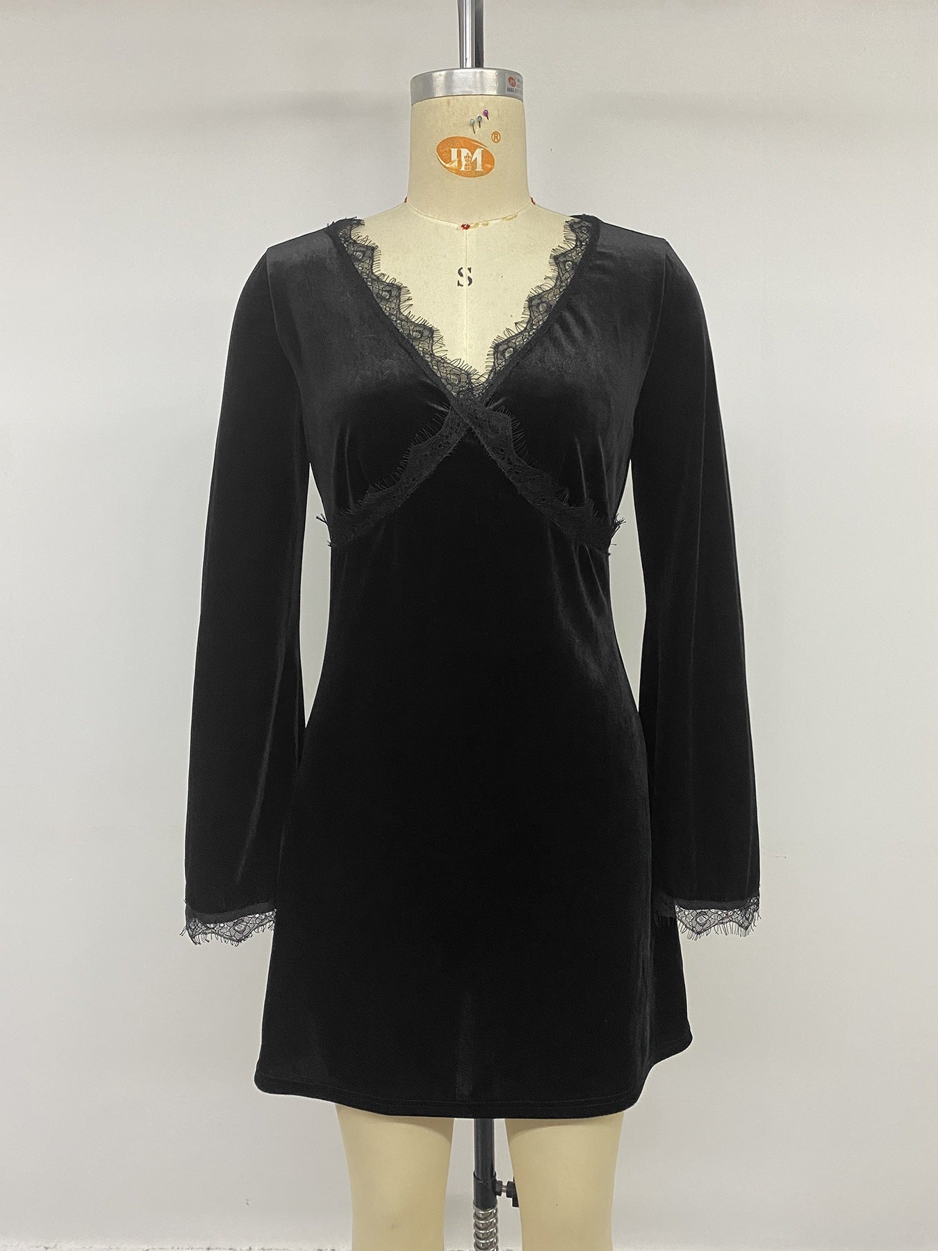Vintage Style Solid Color Lace Dress With Long Sleeve And V Neck, Casual Wear In Polyester Fabric