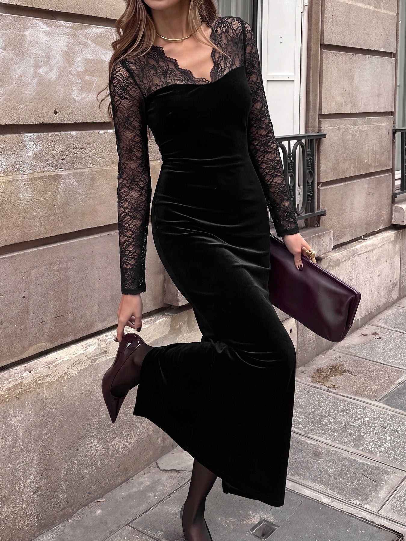 Vintage Style Lace Velvet Dress With Long Sleeve And V Neck, Perfect For Date Nights