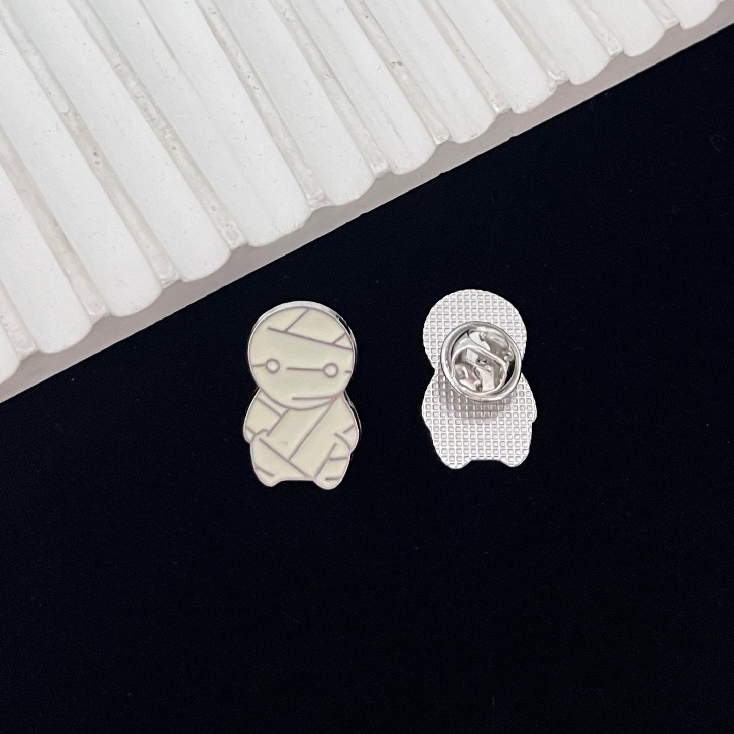 Cartoon Character Pin Made Of Zinc Alloy With Electroplated Finish, Perfect For Halloween