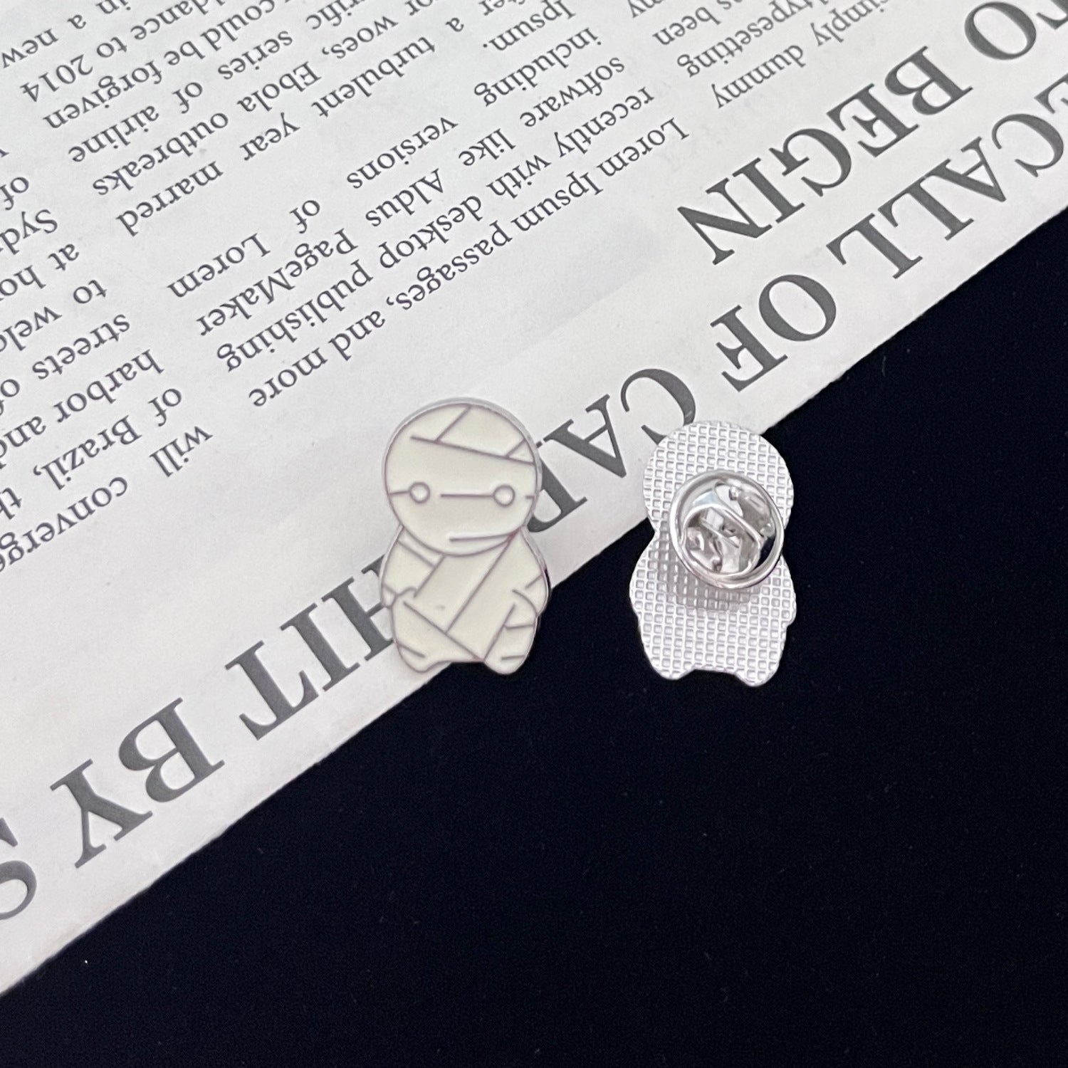 Cartoon Character Pin Made Of Zinc Alloy With Electroplated Finish, Perfect For Halloween
