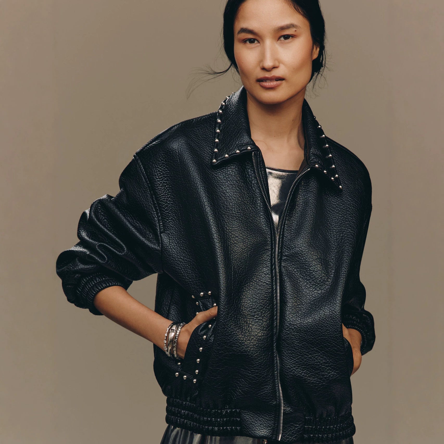 Punk Style Women's Leather Jacket With Zipper Placket, Featuring Pu Fabric And Rivet Craftsmanship In Lapel Design
