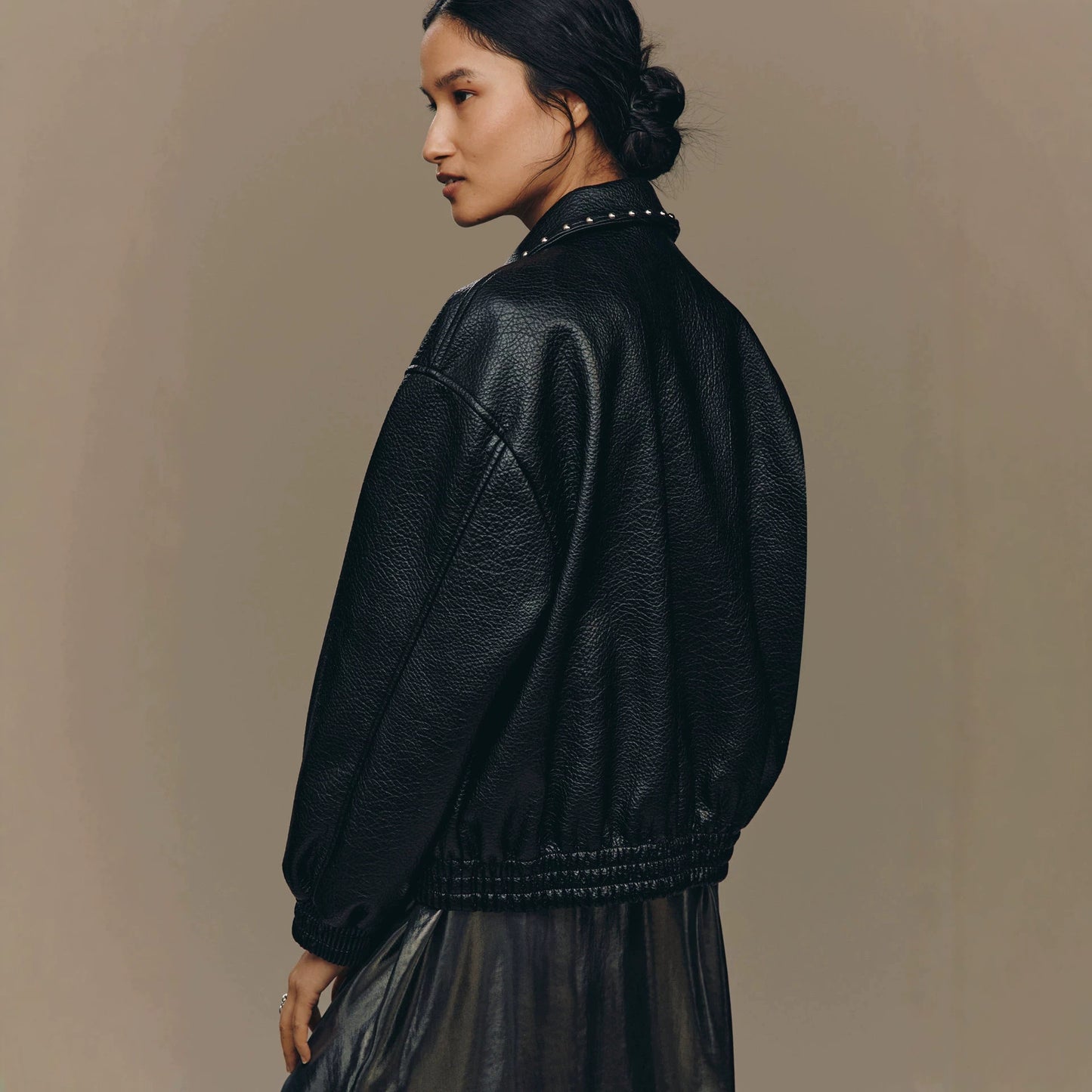 Punk Style Women's Leather Jacket With Zipper Placket, Featuring Pu Fabric And Rivet Craftsmanship In Lapel Design