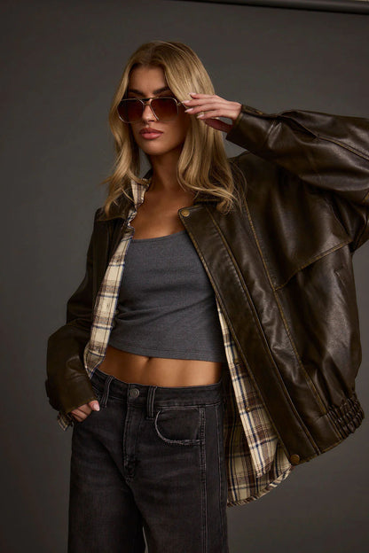 Vintage Style Women's Leather Jacket With Zipper Placket And Pocket, Featuring Polyester Fabric And Lapel Collar