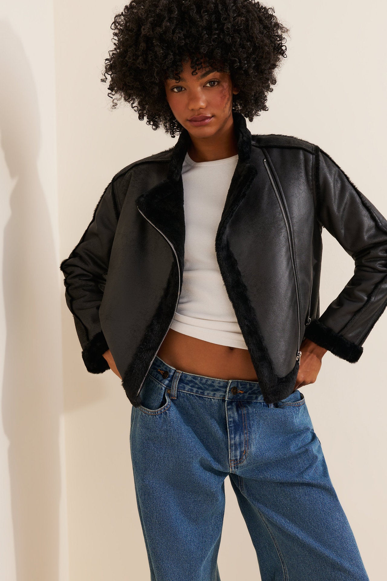 Punk Solid Color Women's Leather Jacket In PU Fabric Featuring Zipper Placket