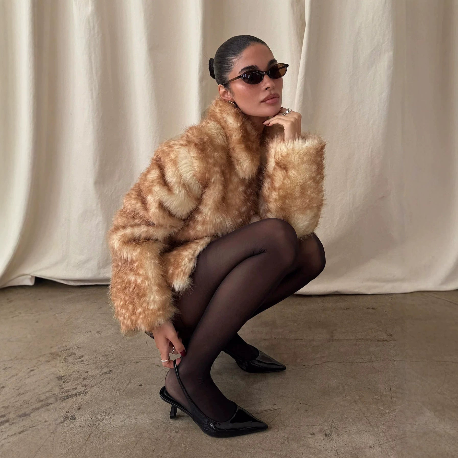 Vintage Style Deer Faux Fur Coat With Contrast Faux Fur Detail In Polyester Fabric, Featuring Lapel Collar