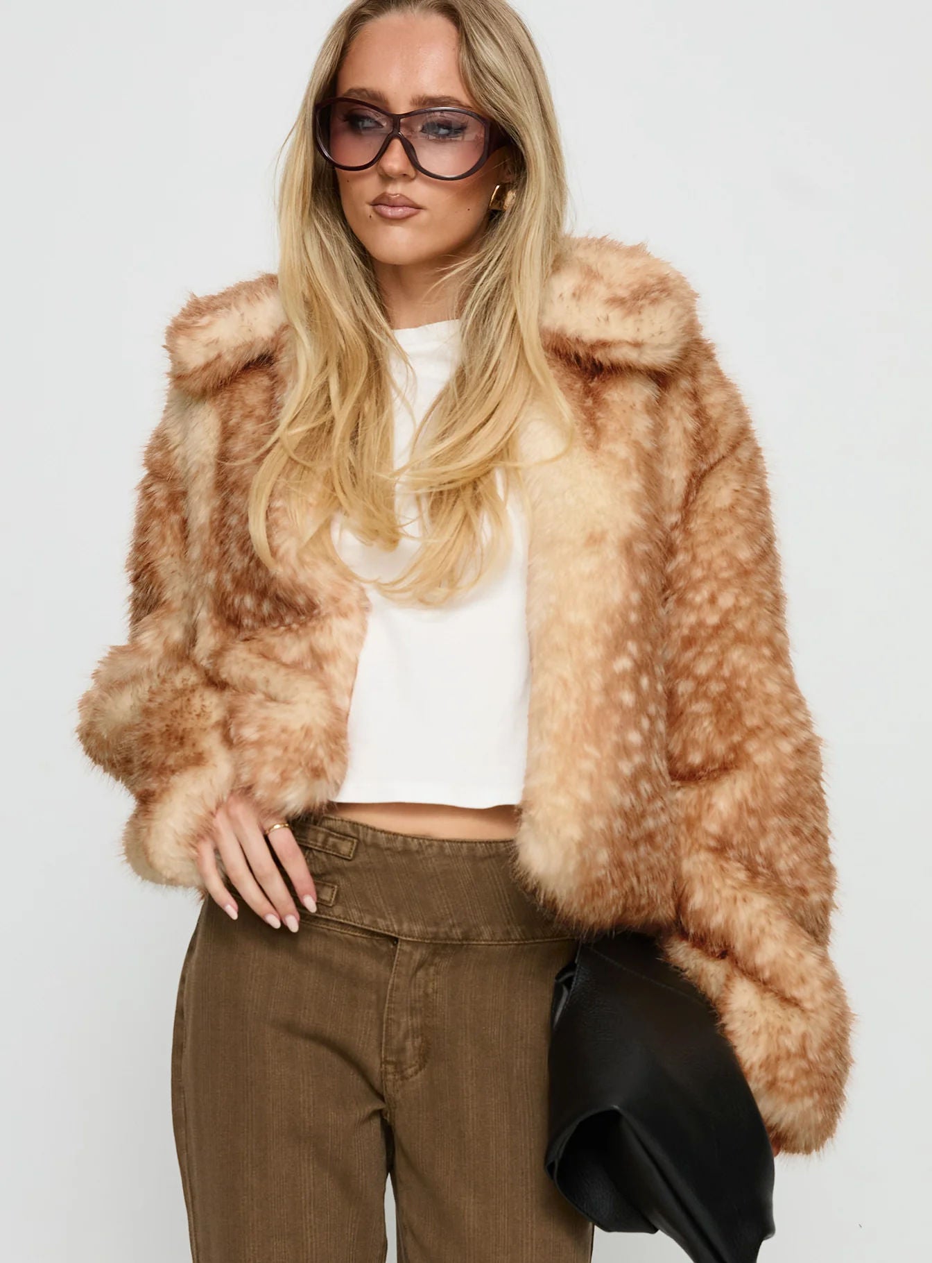 Vintage Style Deer Faux Fur Coat With Contrast Faux Fur Detail In Polyester Fabric, Featuring Lapel Collar
