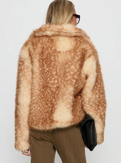 Vintage Style Deer Faux Fur Coat With Contrast Faux Fur Detail In Polyester Fabric, Featuring Lapel Collar
