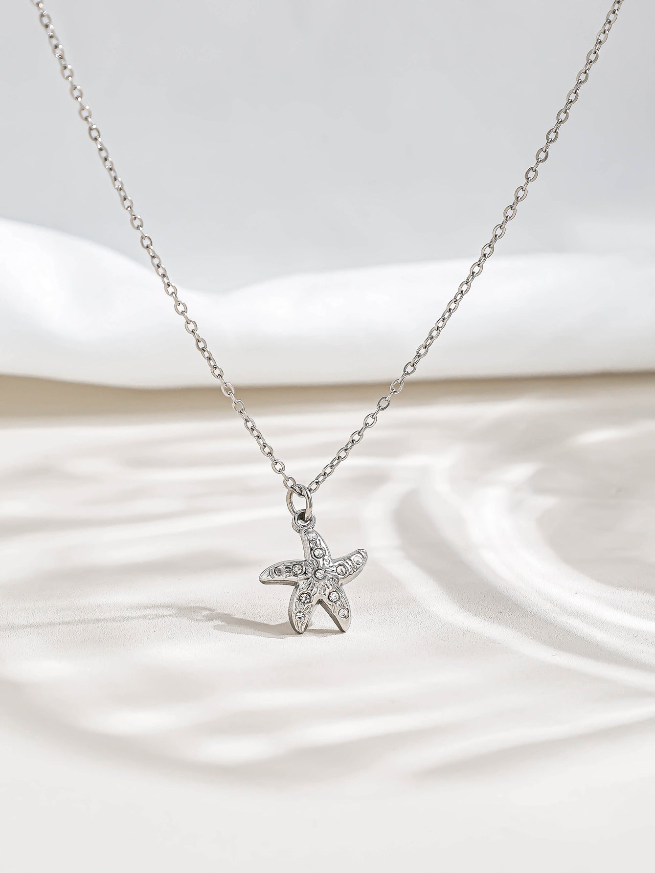 Three-dimensional Starfish Necklace For Women With 18K Real Gold Plated 304 Stainless Steel And PVD Coated Cable Chain