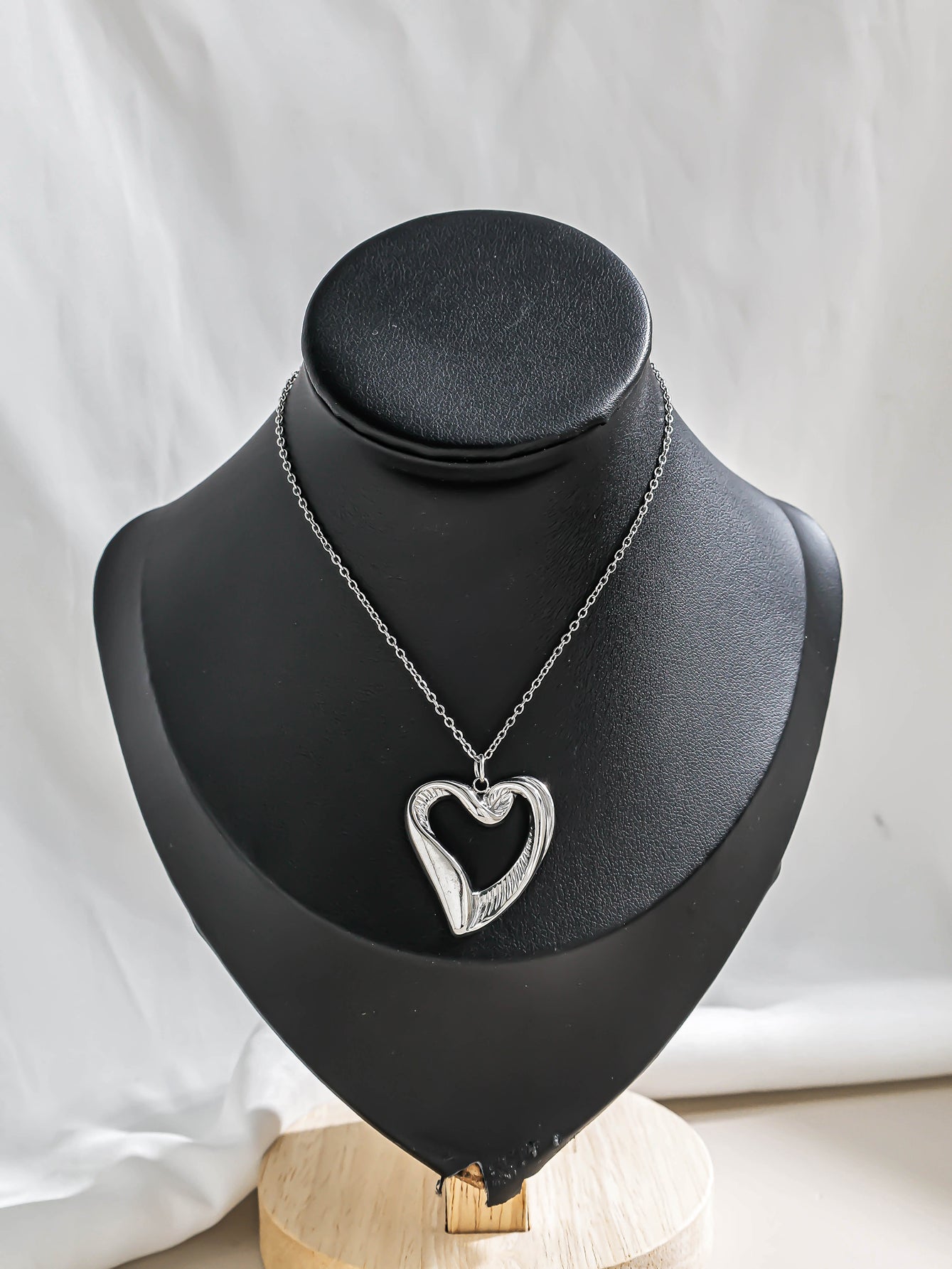 Three-dimensional Starfish Necklace For Women With 18K Real Gold Plated 304 Stainless Steel And PVD Coated Cable Chain