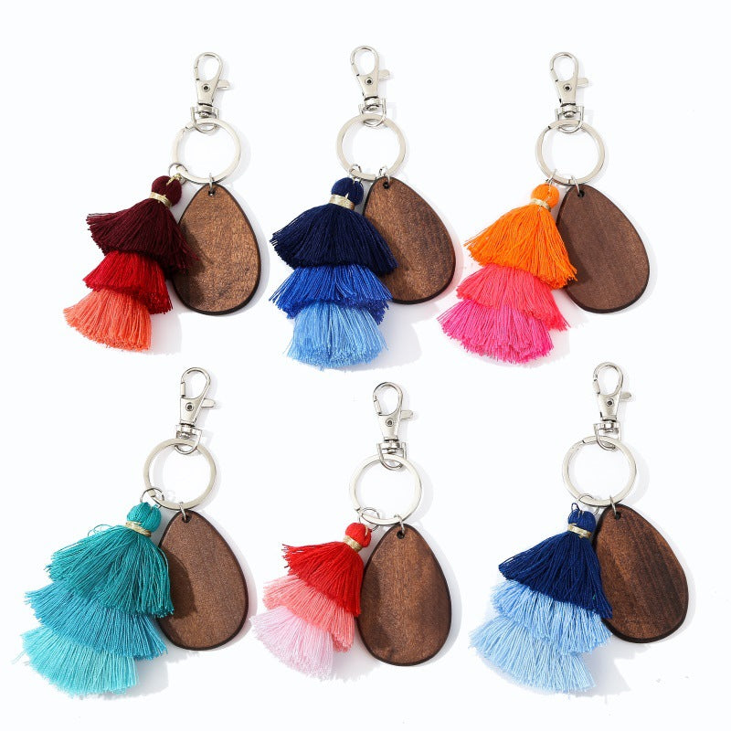 Christmas Tassel Key Chain In Wood Material, Festive Holiday Accessory