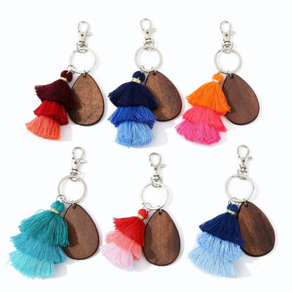 Christmas Tassel Key Chain In Wood Material, Festive Holiday Accessory