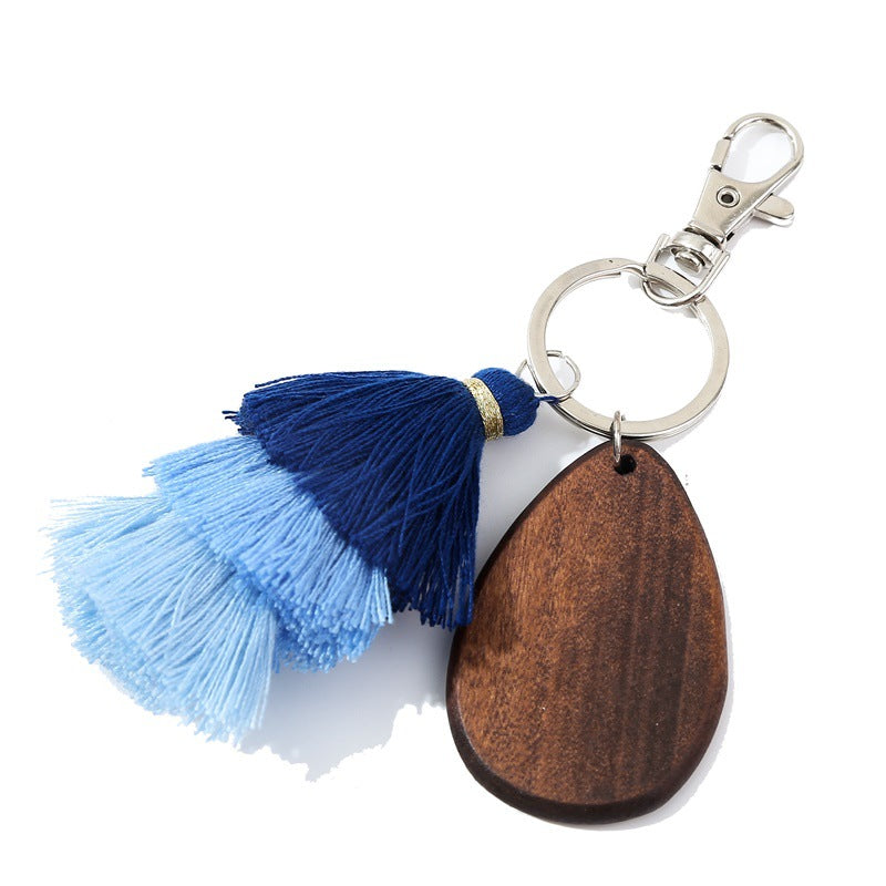 Christmas Tassel Key Chain In Wood Material, Festive Holiday Accessory