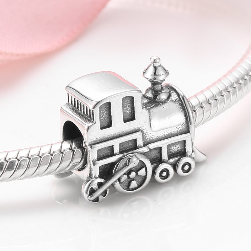 Motorcycle Pendant In 925 Sterling Silver With Electroplated 14K Real Gold Plating And Synthetic Zircon Inlay, 1 Piece
