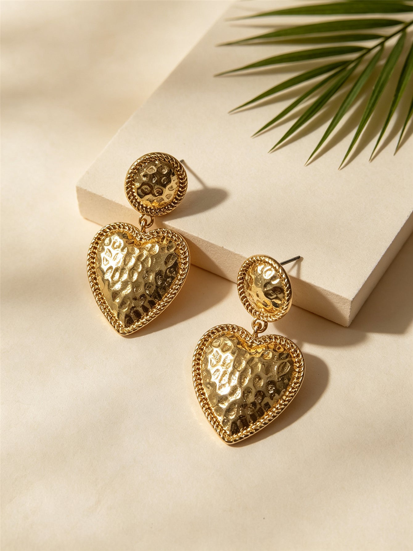 Retro Asymmetrical Heart Shape Earrings For Women In Golden Plated Iron
